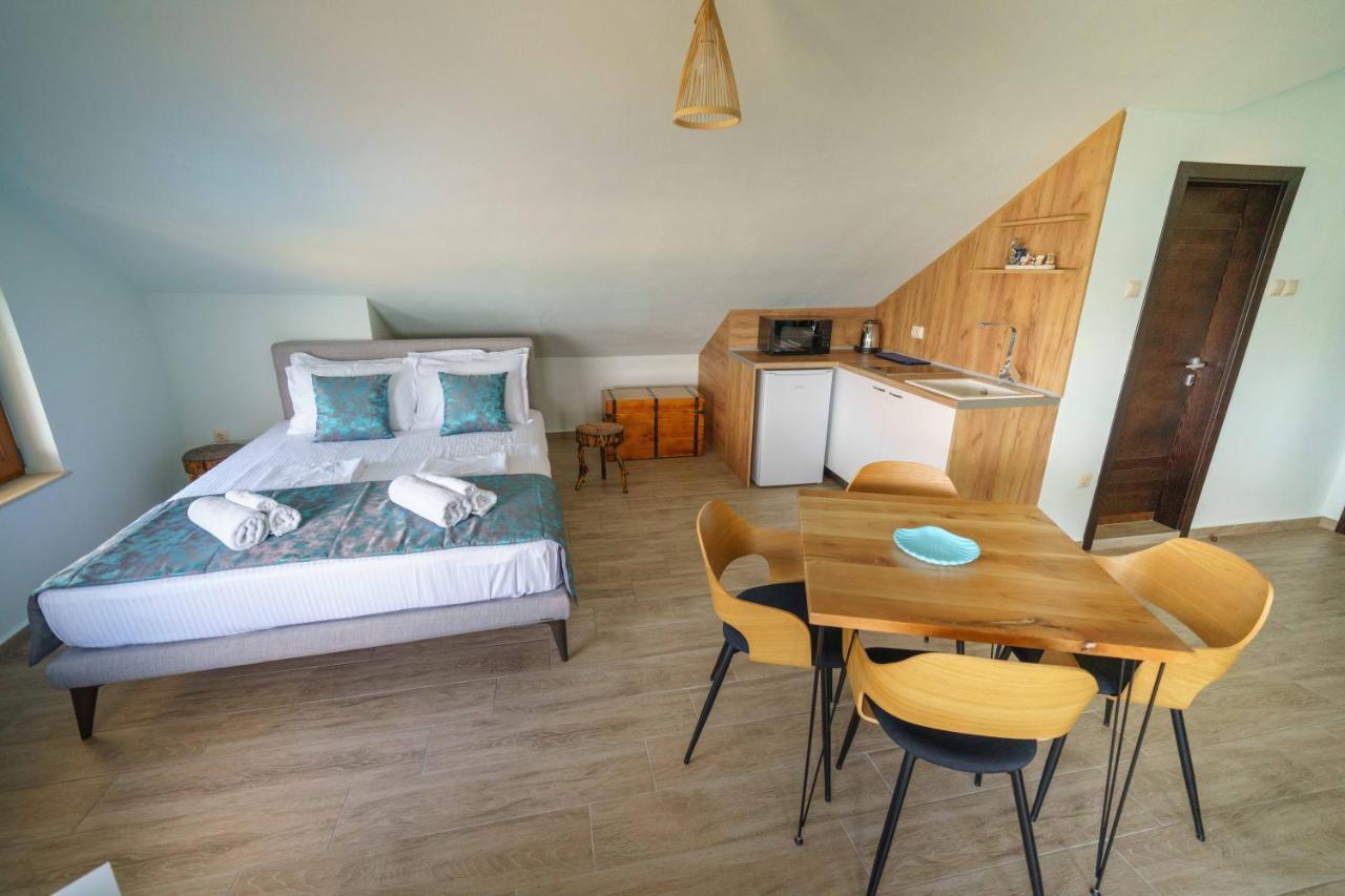 Hotel Dolphin Bay Boutique Complex Sozopol Exterior foto